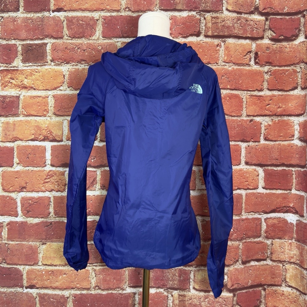 The North Face Women's Size XS Hooded Windbreaker Jacket‎ Lightweight Logo EUC - Picture 4 of 13